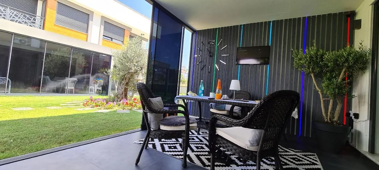 Traumvilla In Kusadası Willa
