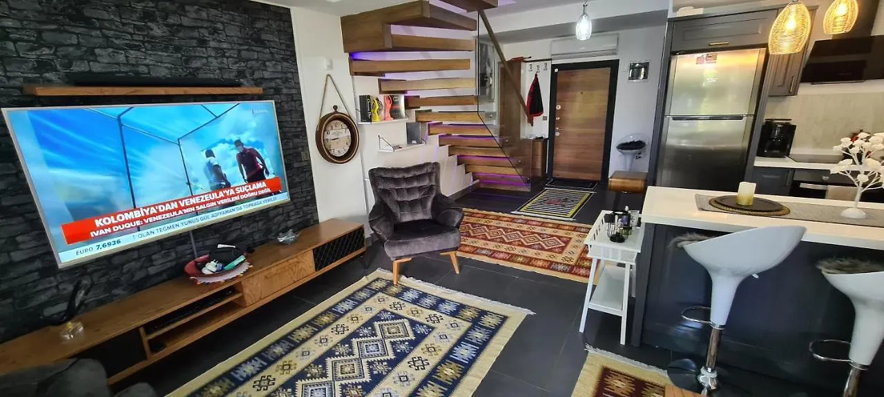 Traumvilla In Kusadası 0*,